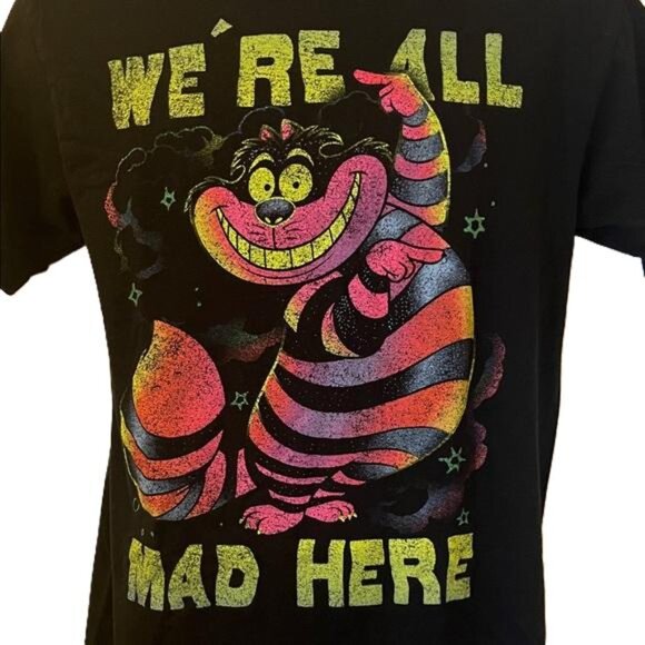 Disney Alice In Wonderland We're All Mad Here Cheshire Cat Medium Graphic Tee - Picture 2 of 3